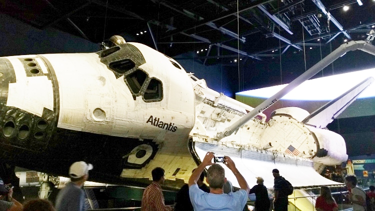 shuttle Atlantis